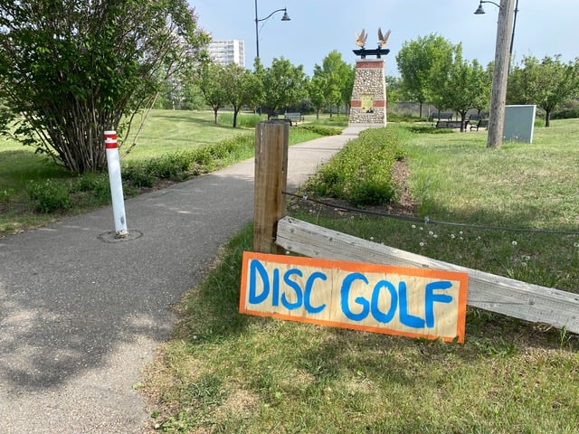 Disc golf signage.
